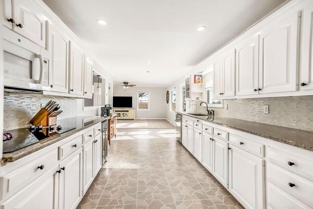 5456 W 223rd Street, Bucyrus, KS 66013