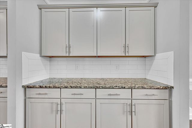 845 Deepwood Court, Boiling Springs, SC 29316