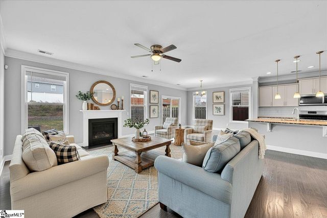 845 Deepwood Court, Boiling Springs, SC 29316