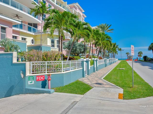 2051 SE 3rd St TH11, Deerfield Beach, FL 33441