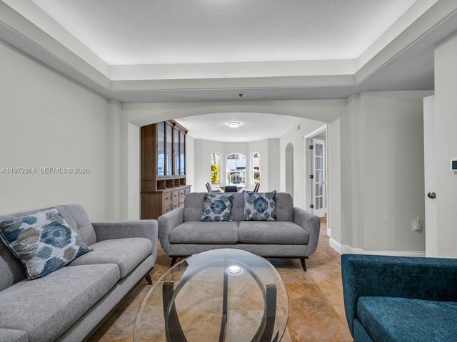 2051 SE 3rd St TH11, Deerfield Beach, FL 33441