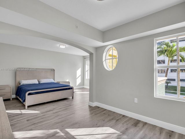 2051 SE 3rd St TH11, Deerfield Beach, FL 33441