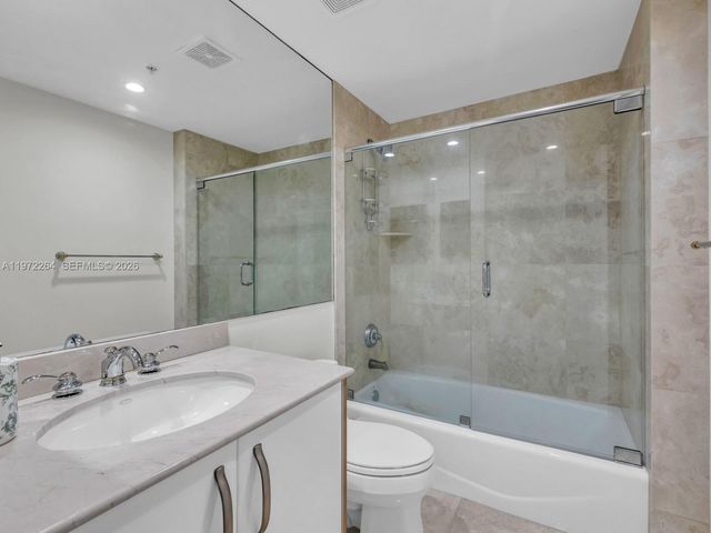 2051 SE 3rd St TH11, Deerfield Beach, FL 33441