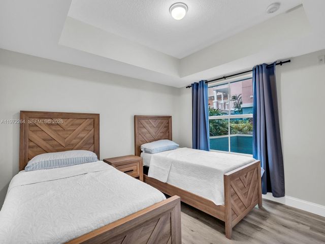 2051 SE 3rd St TH11, Deerfield Beach, FL 33441