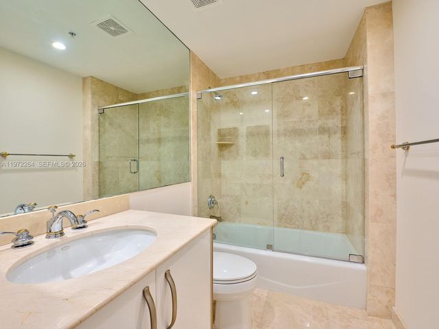 2051 SE 3rd St TH11, Deerfield Beach, FL 33441