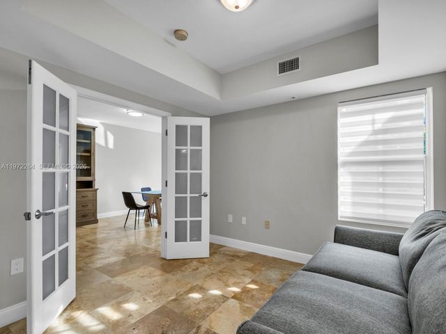 2051 SE 3rd St TH11, Deerfield Beach, FL 33441