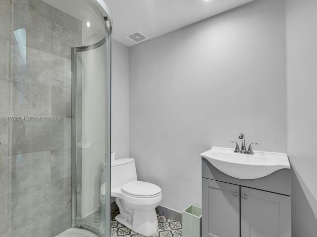 2051 SE 3rd St TH11, Deerfield Beach, FL 33441
