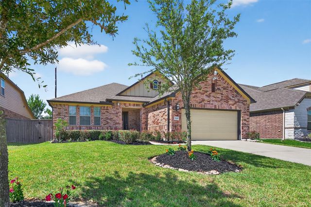 2726 Tumlinson Drive, Fresno, TX 77545
