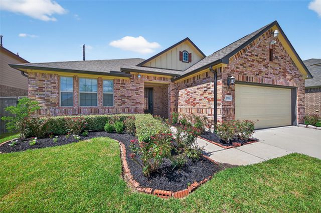 2726 Tumlinson Drive, Fresno, TX 77545