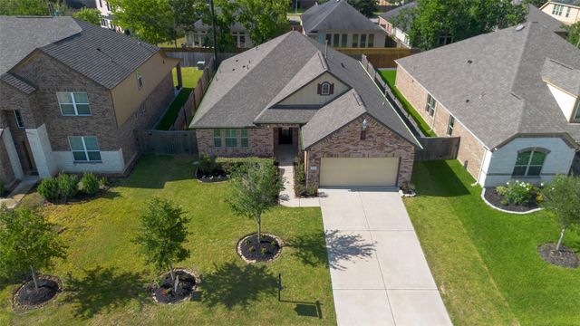 2726 Tumlinson Drive, Fresno, TX 77545