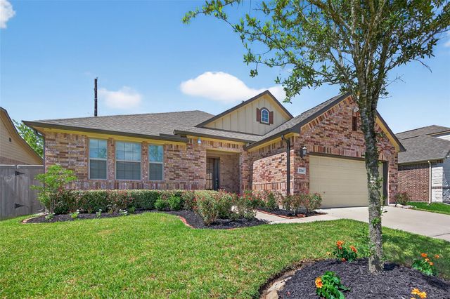2726 Tumlinson Drive, Fresno, TX 77545