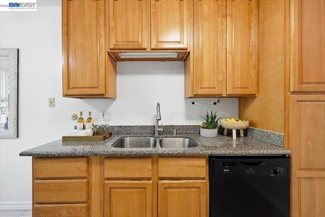 3033 Los Prados Street 230, San Mateo, CA 94403