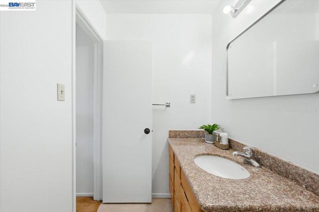 3033 Los Prados Street 230, San Mateo, CA 94403