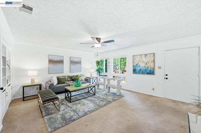 3033 Los Prados Street 230, San Mateo, CA 94403