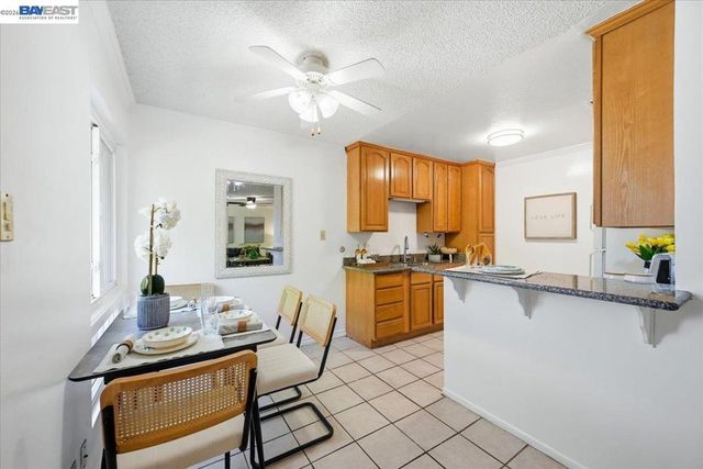 3033 Los Prados Street 230, San Mateo, CA 94403