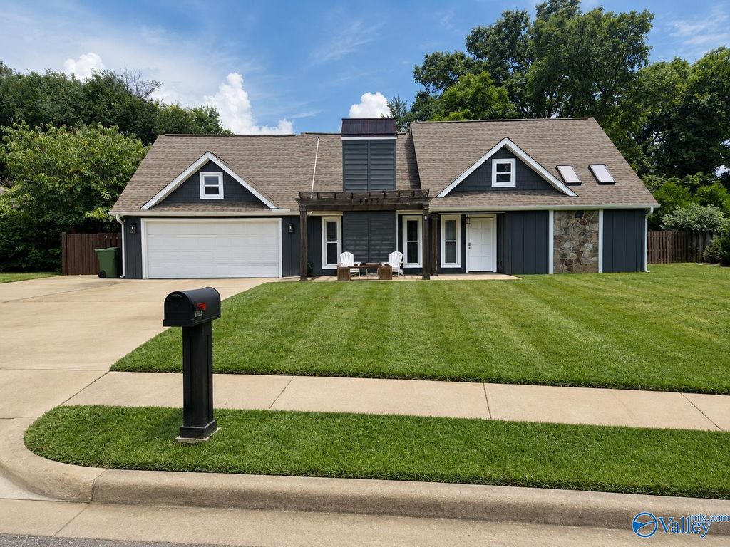9883 Willow Cove Road SE, Huntsville, AL 35802