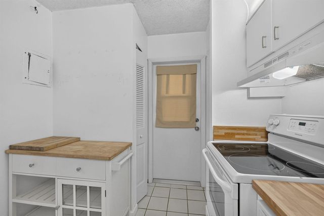 4501 NE 21st Avenue 208, Fort Lauderdale, FL 33308