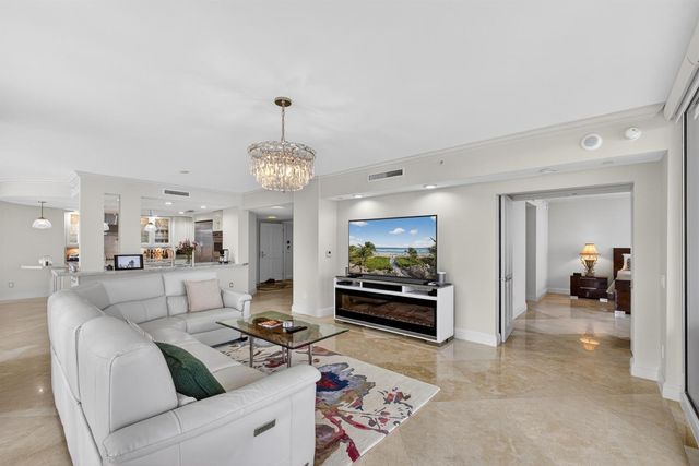 3800 N Ocean Drive 452, Singer Island, FL 33404