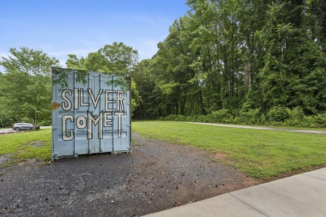 696 Cades Cove Court, Austell, GA 30106