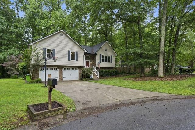 696 Cades Cove Court, Austell, GA 30106