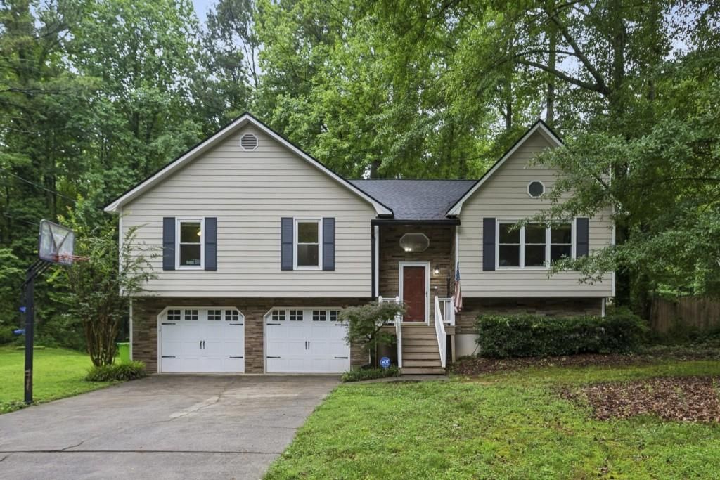 696 Cades Cove Court, Austell, GA 30106