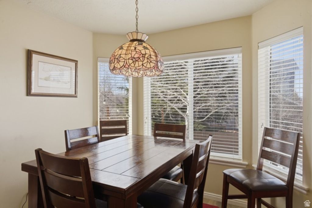 Image 14 of property listing at 5325 S BRIDLE CIR, Oakley, UT 84055