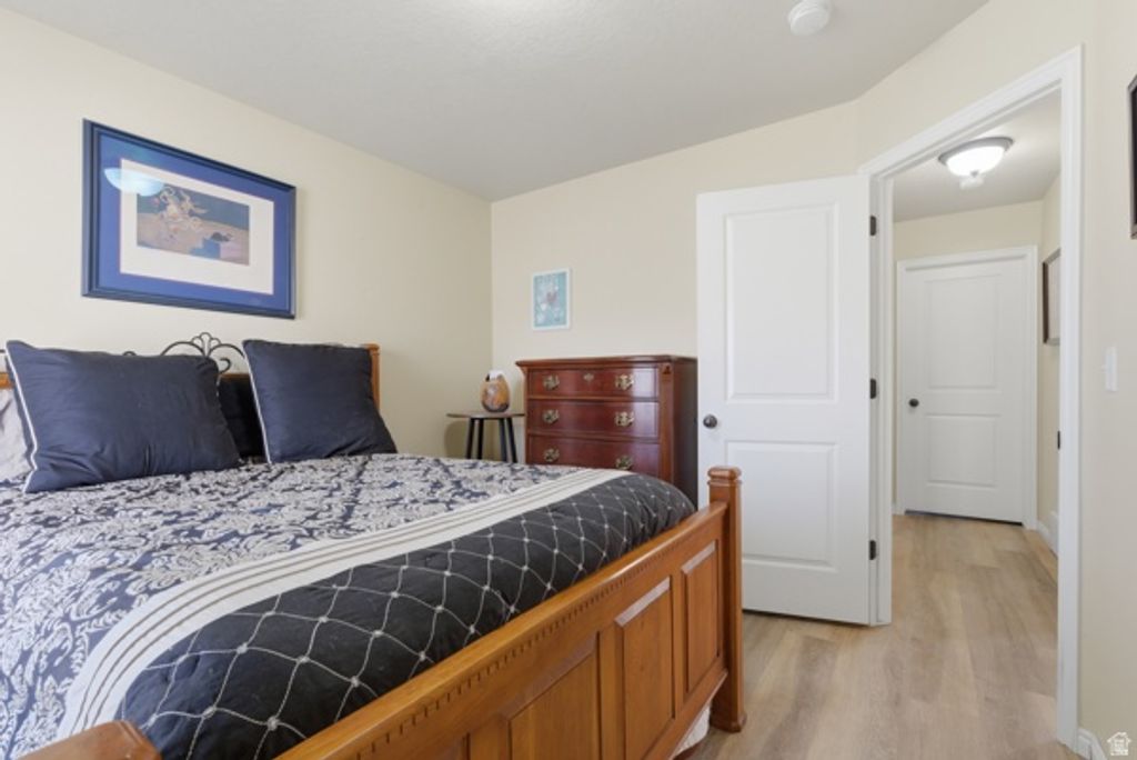 Image 23 of property listing at 5325 S BRIDLE CIR, Oakley, UT 84055