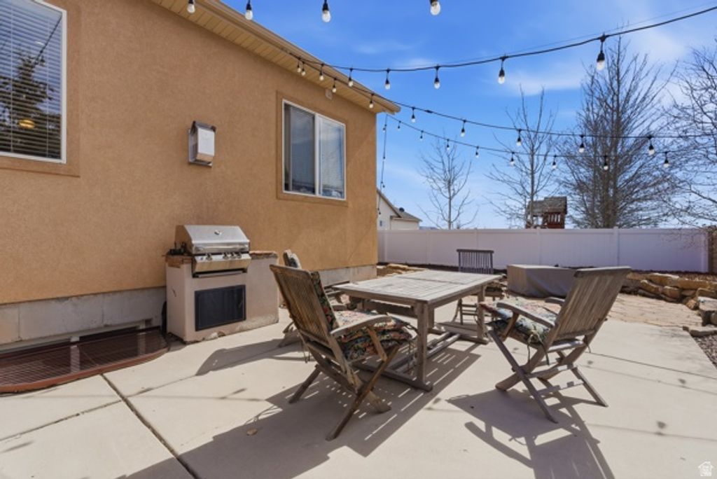 Image 24 of property listing at 5325 S BRIDLE CIR, Oakley, UT 84055