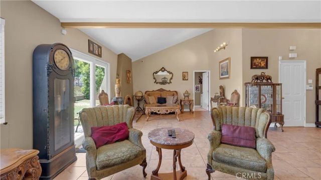 3380 N Lamer Street, Burbank, CA 91504