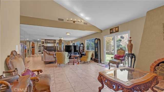 3380 N Lamer Street, Burbank, CA 91504