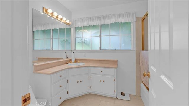 3380 N Lamer Street, Burbank, CA 91504