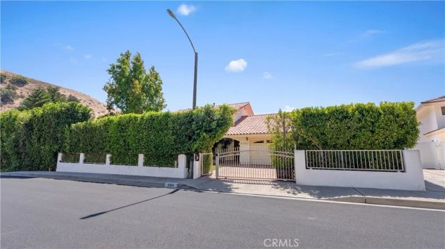 3380 N Lamer Street, Burbank, CA 91504
