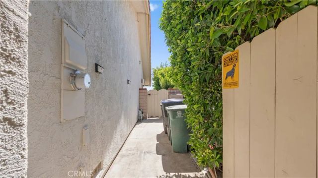 3380 N Lamer Street, Burbank, CA 91504