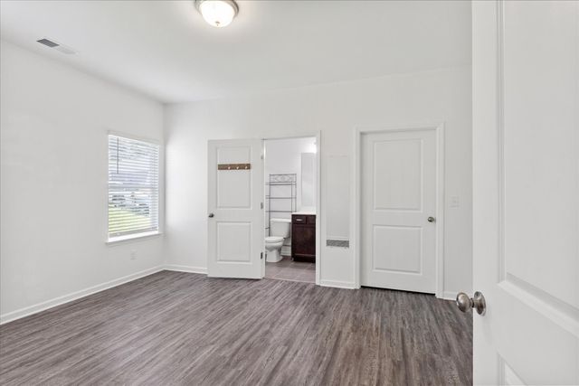 2246 Zeva Cir, Columbia, TN 38401