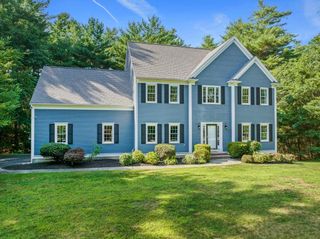 7 Hemlock St, Kingston, MA 02364