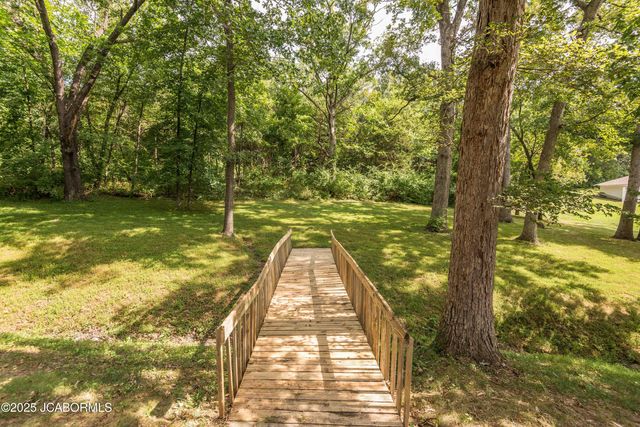 401 WINDRIDGE COURT, Jefferson City, MO 65109