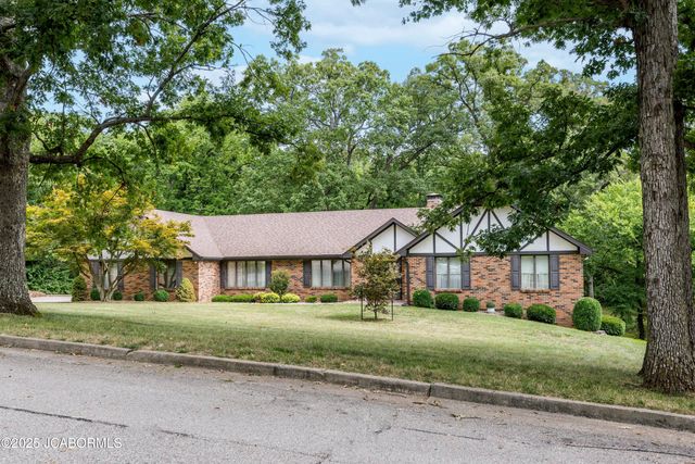 401 WINDRIDGE COURT, Jefferson City, MO 65109