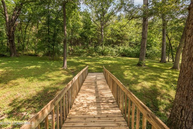 401 WINDRIDGE COURT, Jefferson City, MO 65109