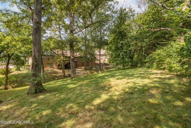 401 WINDRIDGE COURT, Jefferson City, MO 65109