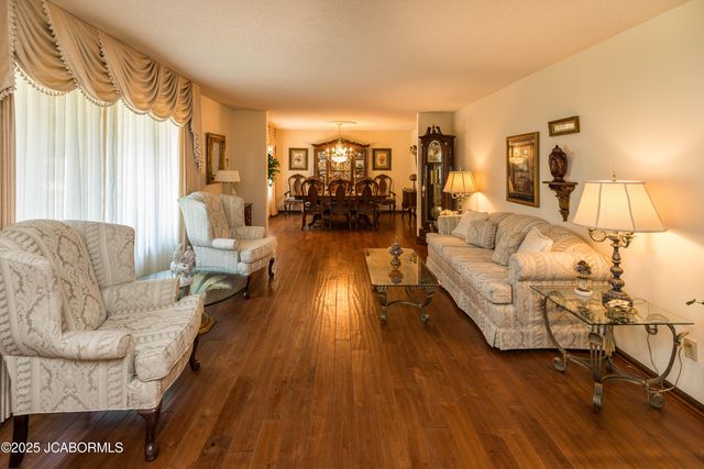 401 WINDRIDGE COURT, Jefferson City, MO 65109