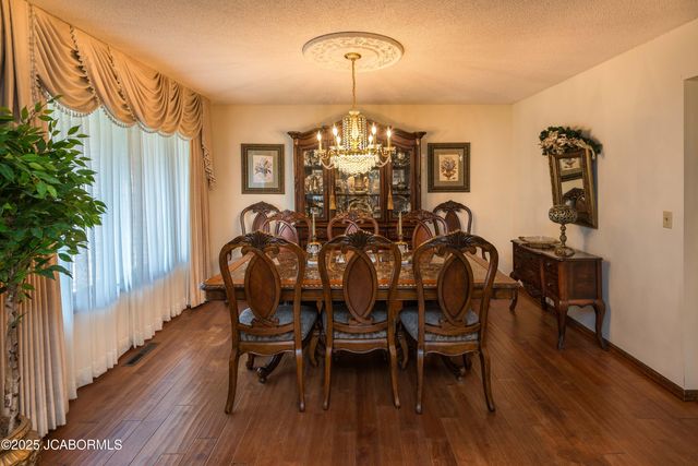 401 WINDRIDGE COURT, Jefferson City, MO 65109