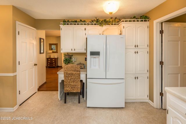 401 WINDRIDGE COURT, Jefferson City, MO 65109