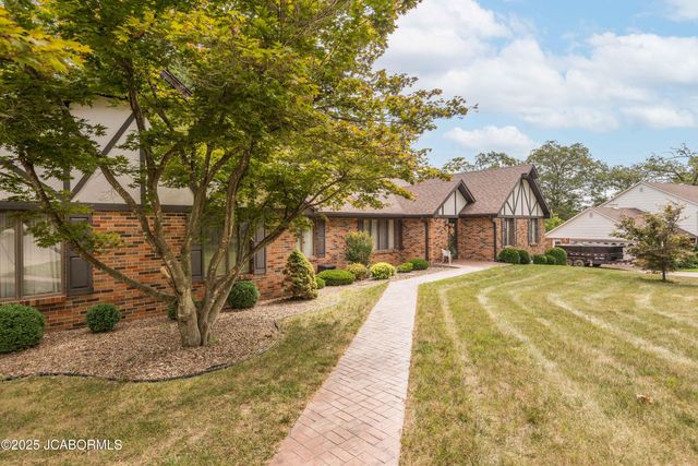401 WINDRIDGE COURT, Jefferson City, MO 65109