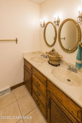 401 WINDRIDGE COURT, Jefferson City, MO 65109