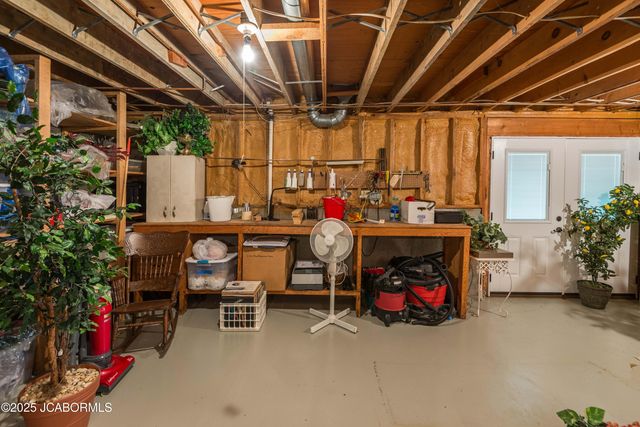 401 WINDRIDGE COURT, Jefferson City, MO 65109