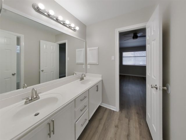 4015 Camelia Glen Lane, Fresno, TX 77545