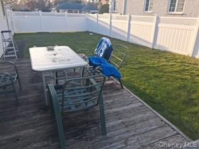 1322 Barry Drive S, Valley Stream, NY 11580