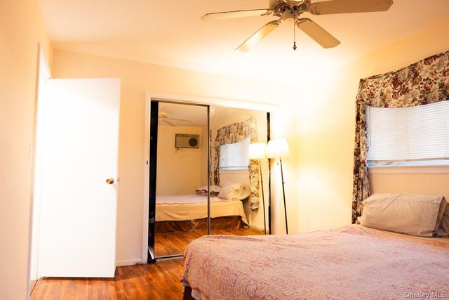 1322 Barry Drive S, Valley Stream, NY 11580