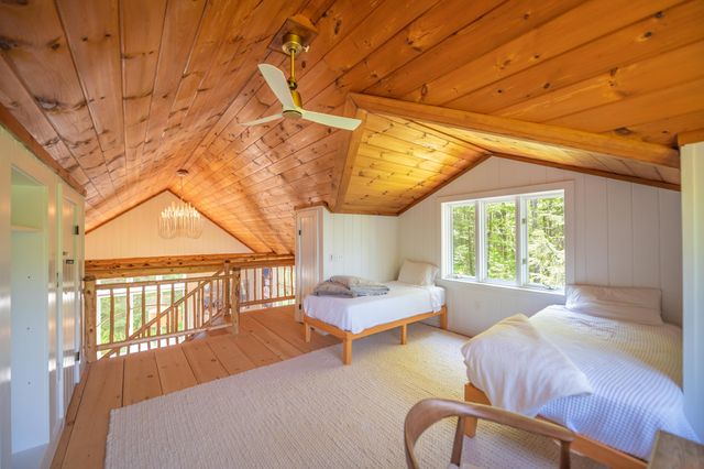 197 Lake Raponda Road, Wilmington, VT 05363