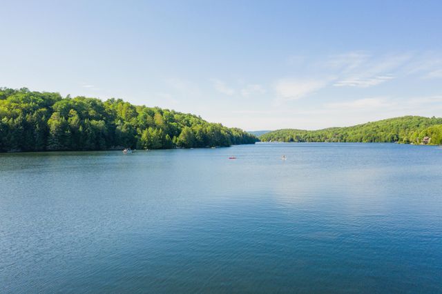 197 Lake Raponda Road, Wilmington, VT 05363